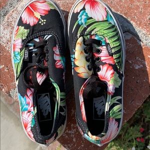 Hawaiian van shoes